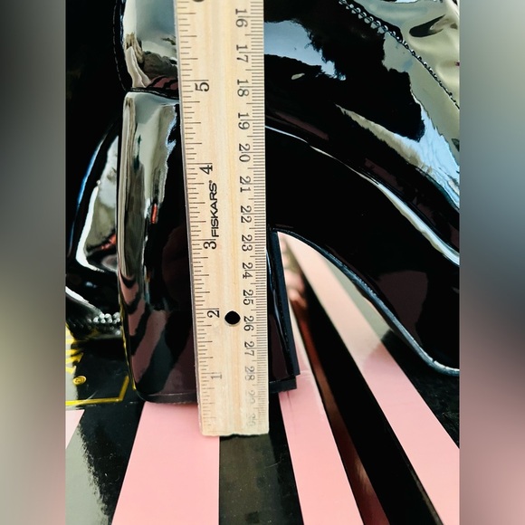 NIB Dolls Kill Lady GoDiva Wicked Head Versus Heart Platform Boots Cannon Black - Picture 10 of 16